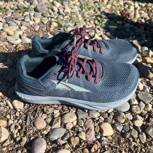 Altra x Smartwool escalante running shoes